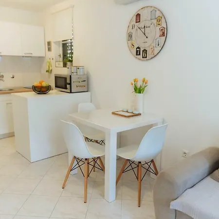 Lct Charming Beach House Apartment Hvar Town