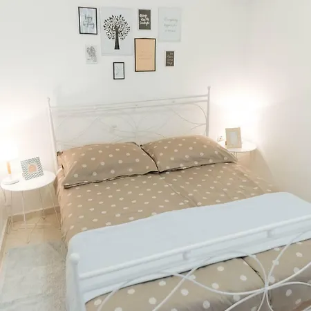 Lct Charming Beach House Apartment *