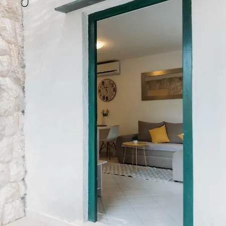 Lct Charming Beach House *