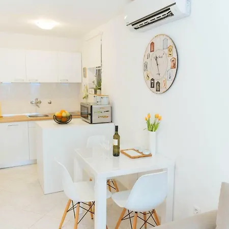 Apartment Lct Charming Beach House