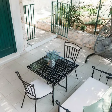 Lct Charming Beach House *